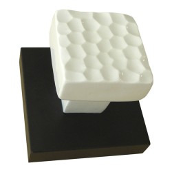 Вешалка керамическая 918WE цвет венге, белый однорожковая ширина 70 мм