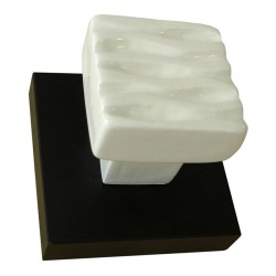 Вешалка керамическая 919WE цвет венге, белый однорожковая ширина 70 мм