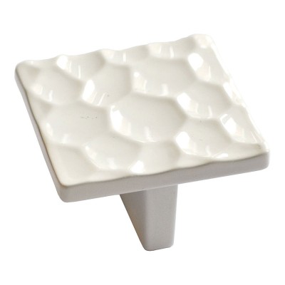 Ручка кнопка квадратная 468032PC01 цвет глянцевый белый ширина 50 мм крепление 32 мм Ручка кнопка квадратная 468032PC01 цвет глянцевый белый ширина 50 мм крепление 32 мм